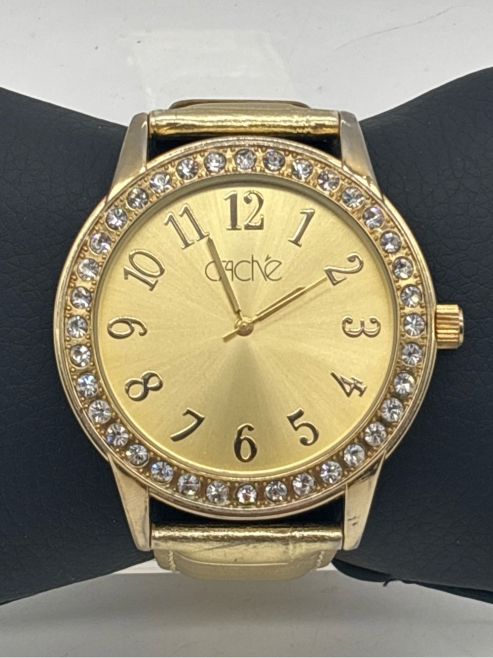 Cache Womens Watch Gold Tone Analog Quartz 89972 - New Battery